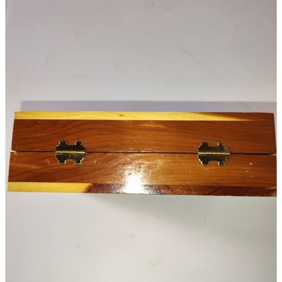 Vintage 1976 Holy Bible Cedar Box Memorial Edition Red Letter Concordance - Picture 14 of 16